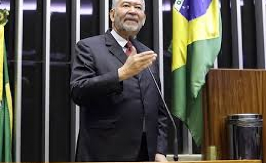 Deputado Paulão (PT) votou a favor da chapa de Baleia Rossi a presidência da câmara dos deputado