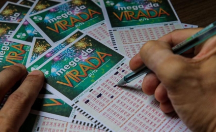 Prêmio de R$ 325 milhões da Mega da Virada vai para duas apostas